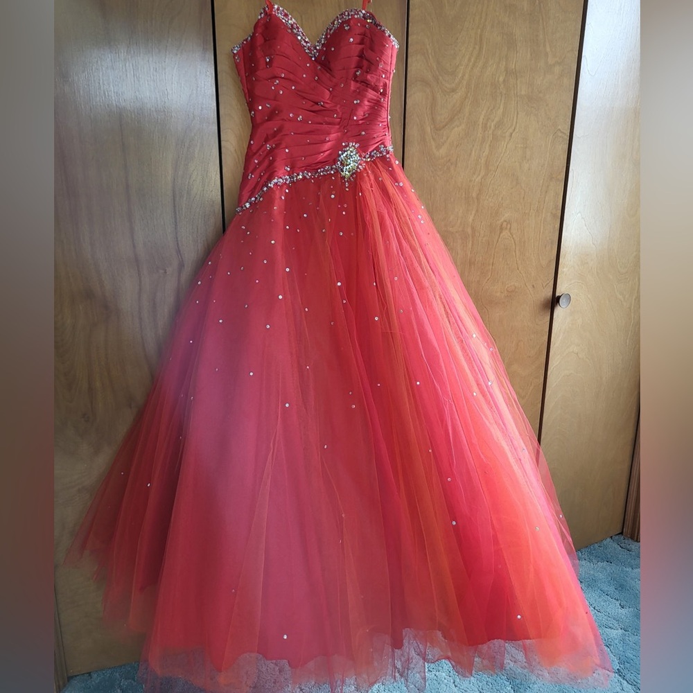 Quinceanera/Prom Ball Gown